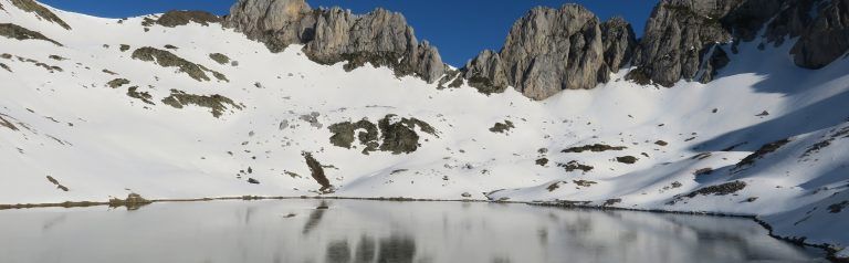 Ibón de Acherito